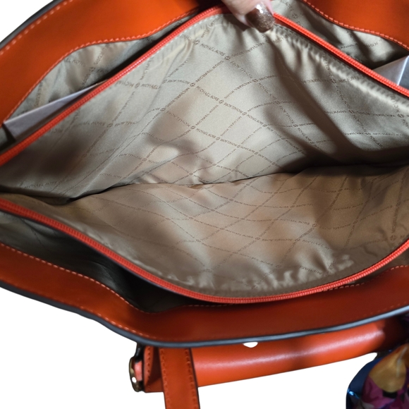 NWT Michael Kors Jet Set 2-in-1 Pebbled Leather & Logo Tote – Red Clay - Picture 8 of 10